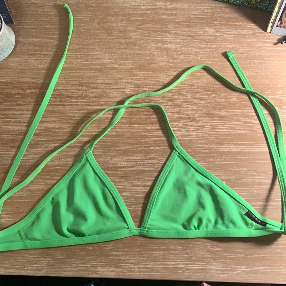 Jolyn lime green triangle top